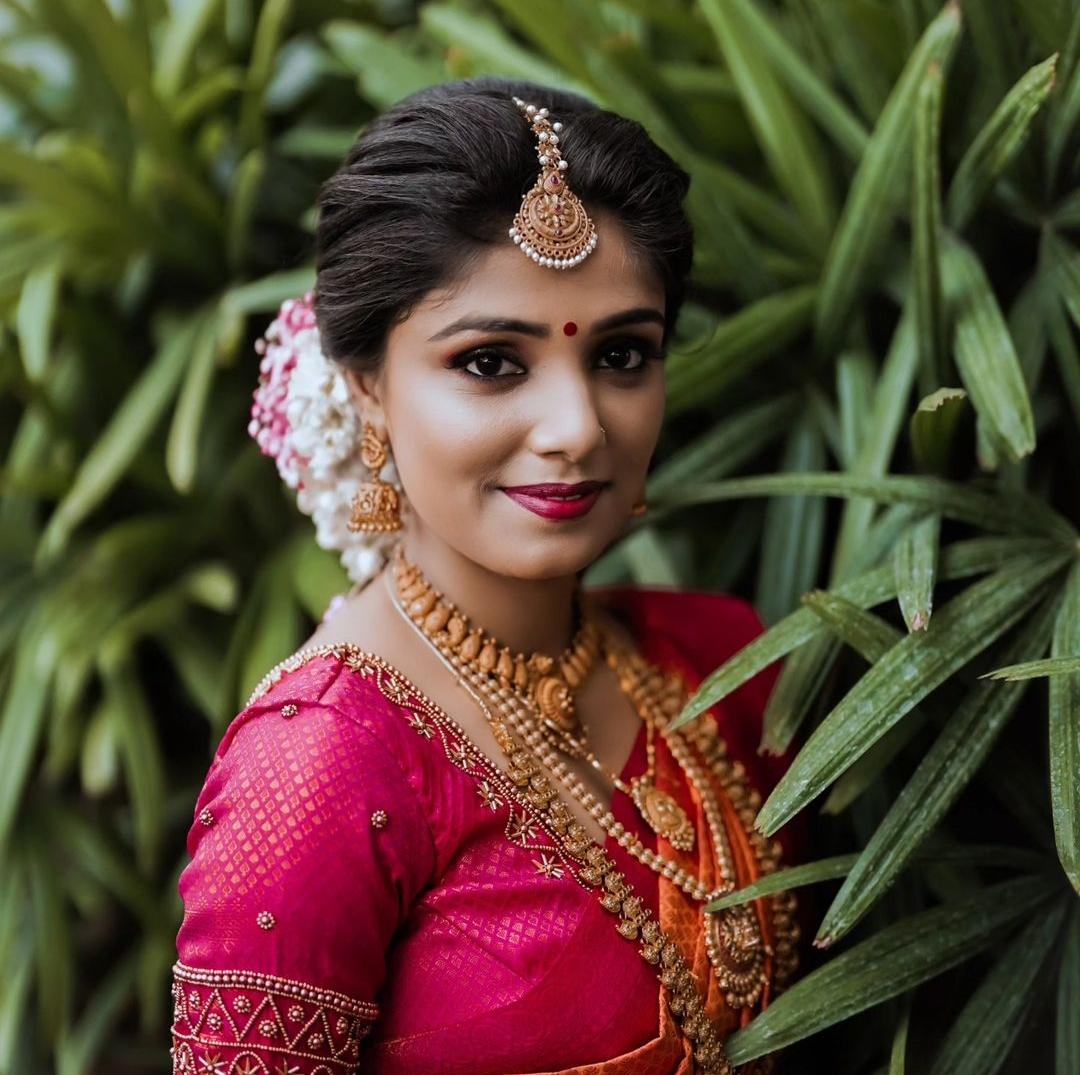 SAKHI BEAUTY ZONE VALANCHERY