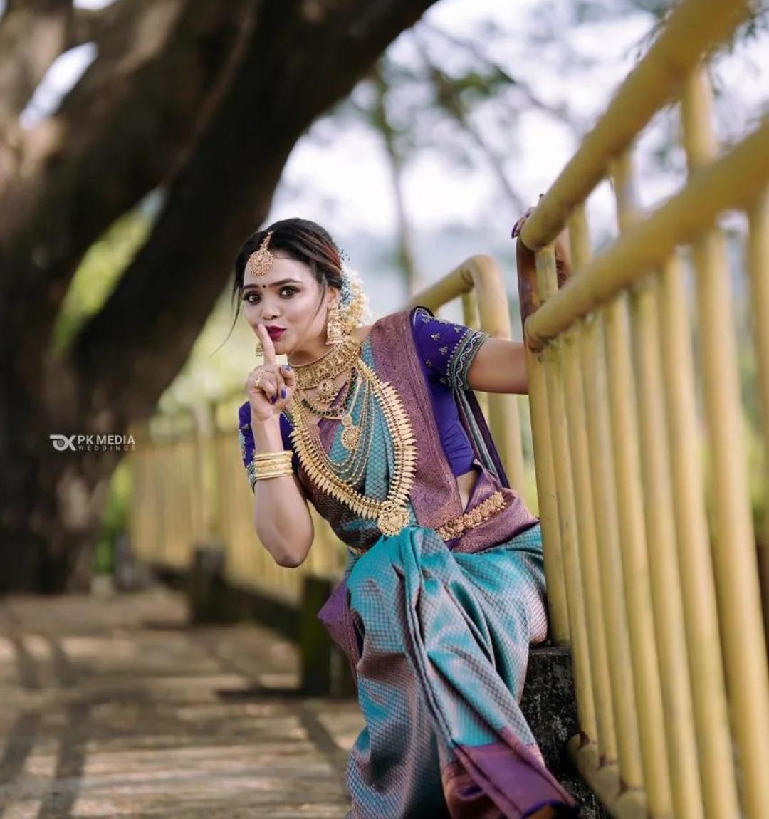 SAKHI BEAUTY ZONE VALANCHERY